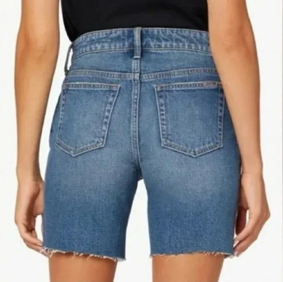 NWT Joe's Jeans Womens Easy Bermuda Mid-Rise Frayed Hem Cuffed Shorts 26 $168 - Picture 3 of 13